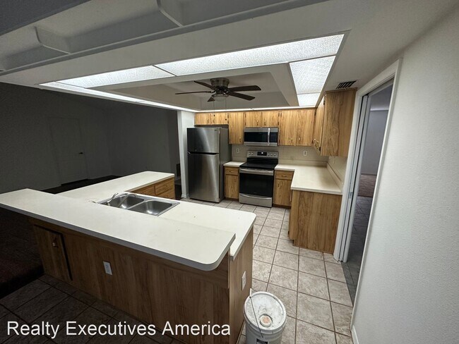 Building Photo - 3 br, 2 bath House - 1147 Battersea Avenue