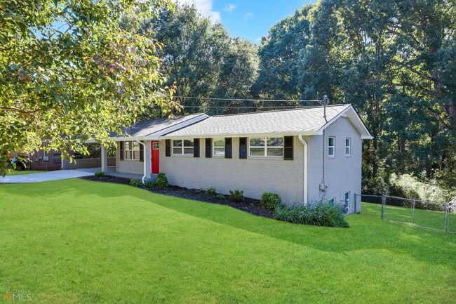 Building Photo - 10165 Twin Oaks Dr