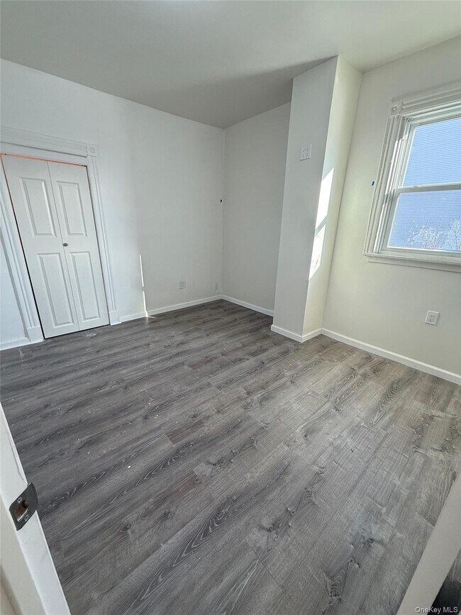 Building Photo - 149 Beech St