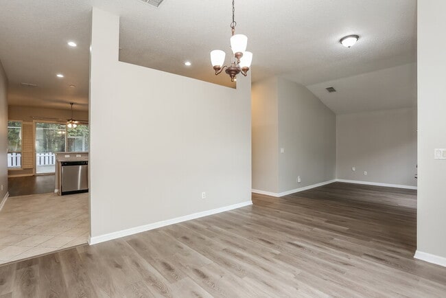 Foto del edificio - 923 Mystic Harbor Dr