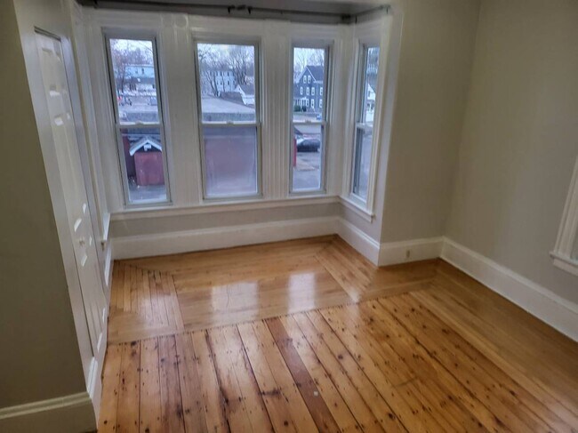 Foto del edificio - 188 Perkins Ave