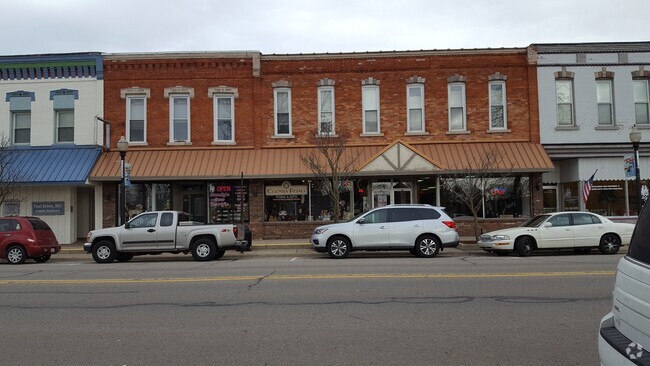 Building Photo - 124 E Main St