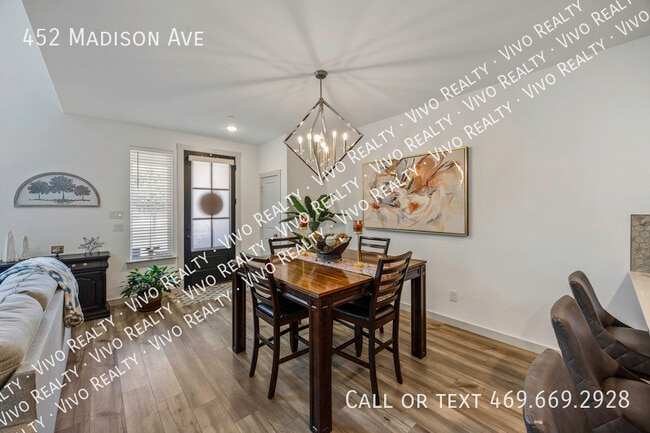 Building Photo - 452 Madison Ave