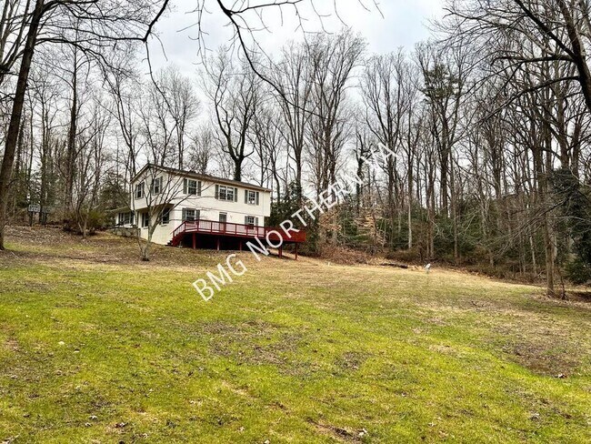Foto del edificio - 832 Leigh Mill Rd