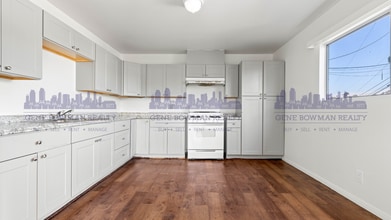 Building Photo - 108 Laurel Ave