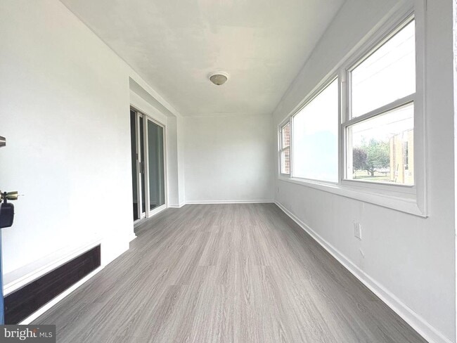 Building Photo - 2241 Knorr St