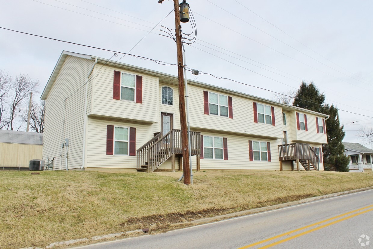 W Center St South Washington St, Troy, IL 62294 Apartments in Troy