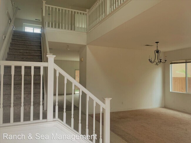 Building Photo - 5 br, 3 bath House - 4321 Saddlehorn Way