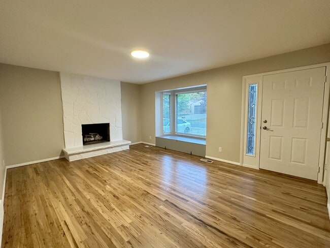 Building Photo - 2129 Creek Way