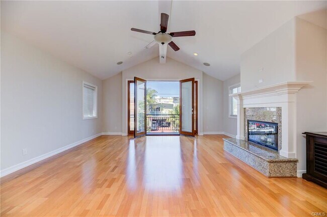 Foto del edificio - 1726 Carlson Ln