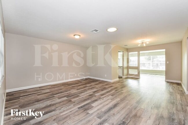 Building Photo - 4419 N Gulf Cir