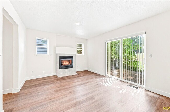Foto del edificio - 3978 SW Pinewood Way