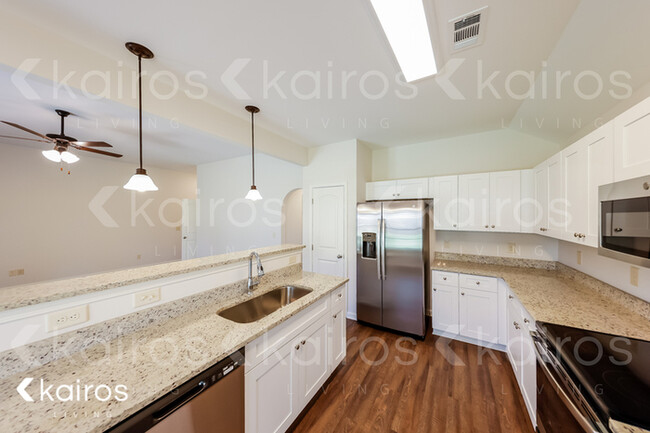 Foto del edificio - 711 Park Ln