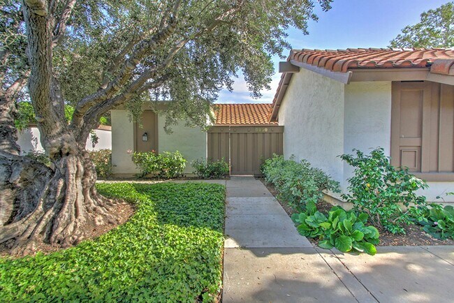 Foto del edificio - 5909 Manorwood Ct