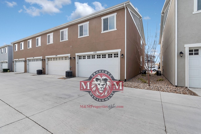 Building Photo - 3 Bed 2.5 Bath Townhome in Bluffdale