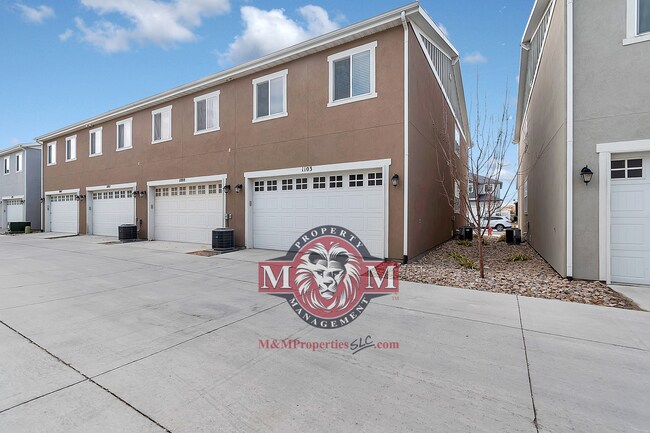 Foto del edificio - 3 Bed 2.5 Bath Townhome in Bluffdale