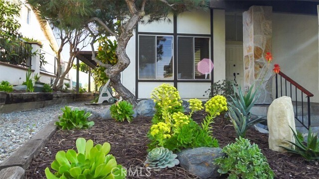 Building Photo - 26532 El Mar Dr