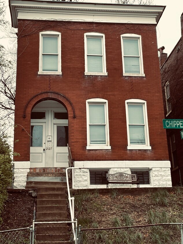 Foto principal - 2127 Chippewa St