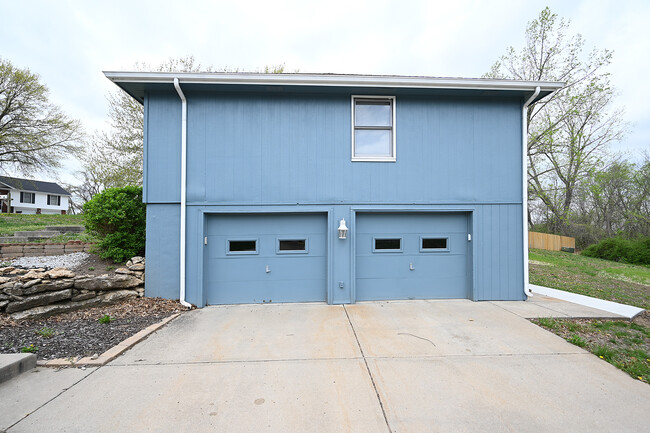 Building Photo - 4 Atchison Ct