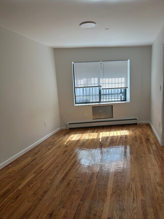 Foto del edificio - 234 Crotona Ave