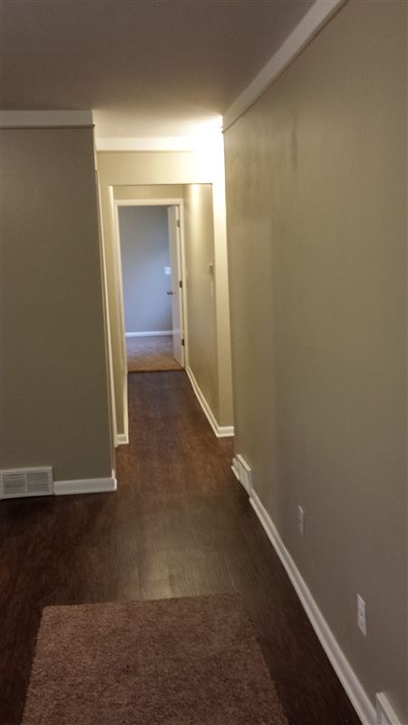 Foto del edificio - 23749 Melville Ave