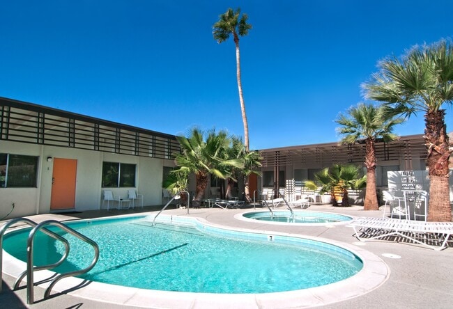 Building Photo - 68110 Club Cir Dr