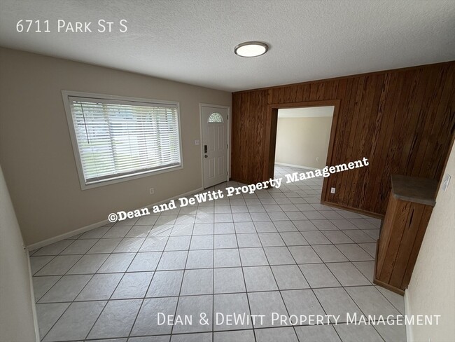 Foto del edificio - 6711 Park St S