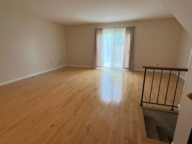 Foto del edificio - 3010 Bolgos Cir