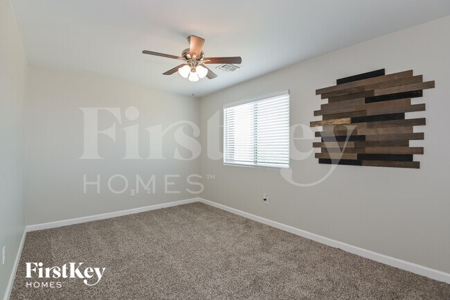 Foto del edificio - 12191 E Metz Dr