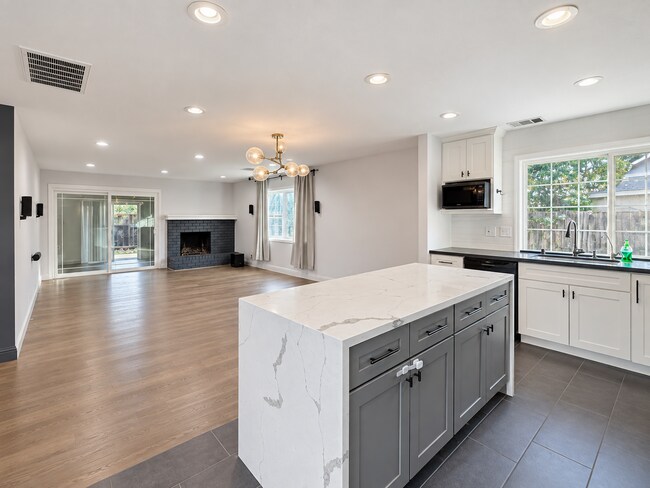 Foto del edificio - 4610 Chateau Park Ct