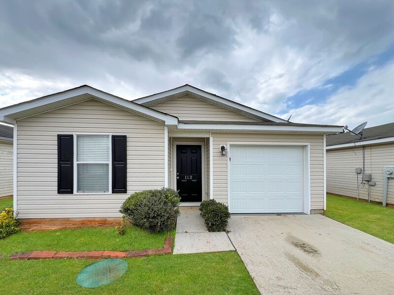 Primary Photo - 112 Jesse Layne Dr