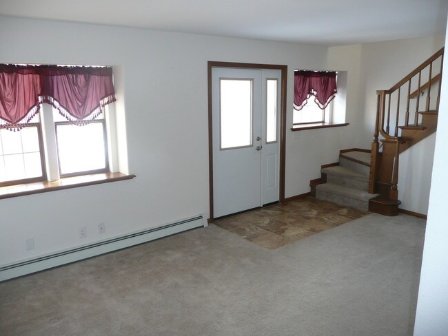 Building Photo - 6242 Pawnee Ave