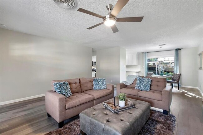 Building Photo - 6110 Bullard Dr