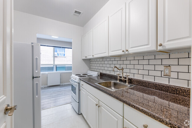 1 BR, 1BA - Kitchen - 433 Jarvis Street