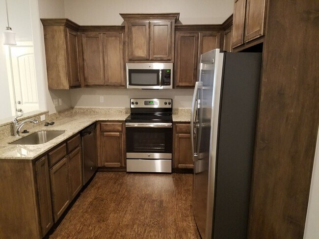 Building Photo - 4317 Edinburg Way
