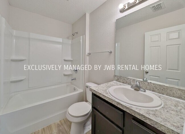 Foto del edificio - 8500 McGirts Village Ln