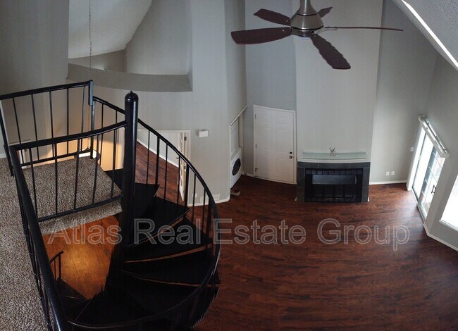Foto del edificio - 13823 E Lehigh Ave