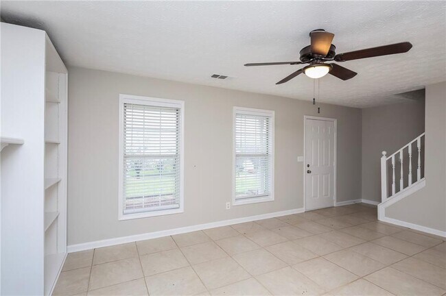 Building Photo - 334 Cobblestone Rd