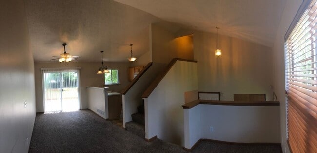 Foto del edificio - Gorgeous 3 Bedroom, 2 Bathroom Home minutes from Offutt Air Base