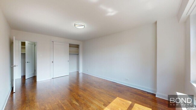 Foto del edificio - 145 E 16th St