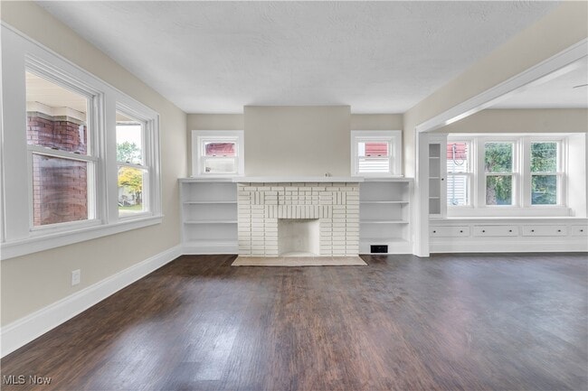 Foto del edificio - 4902 E 111th St