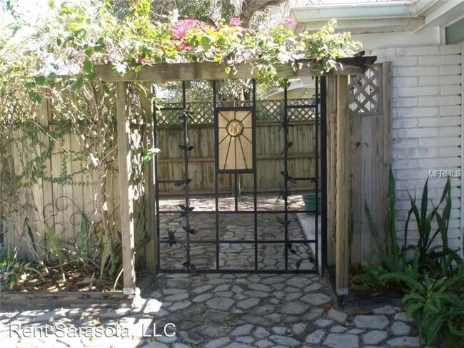 Foto del edificio - 3 br, 2 bath House - 2268 Temple Street