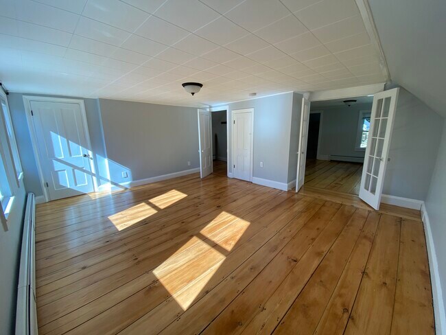 Dormitorio 1 - 223 Pearl St