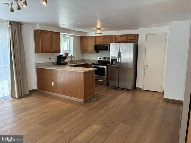 Building Photo - 14430 Pebble Hill Ln