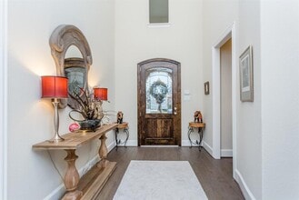 Building Photo - 2910 Starling Dr