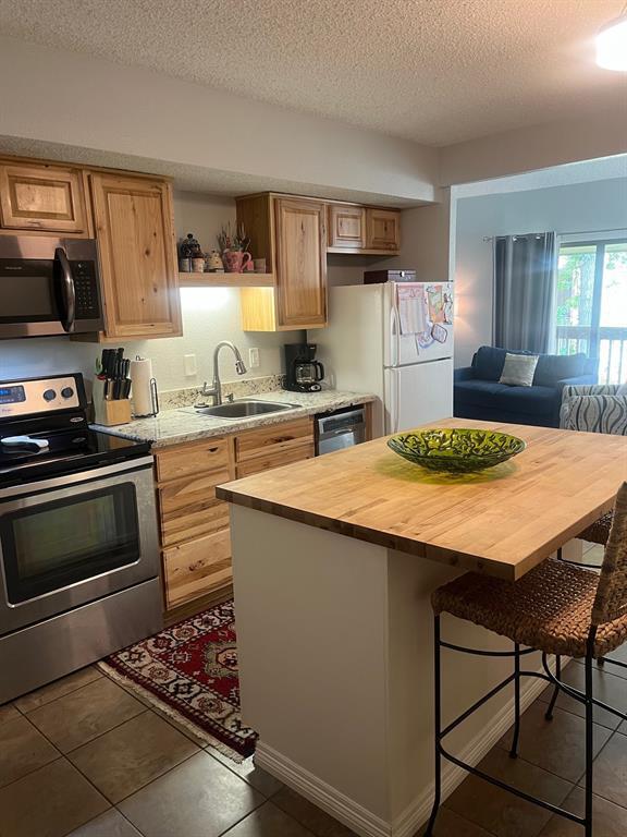 Foto principal - 12900 Walden Rd