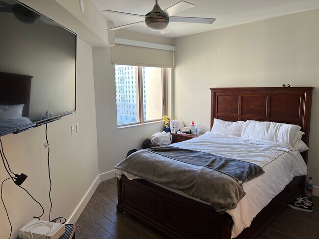 Building Photo - 413 Cadagua Ave