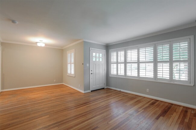 Building Photo - 6231 Wynnwood Ln