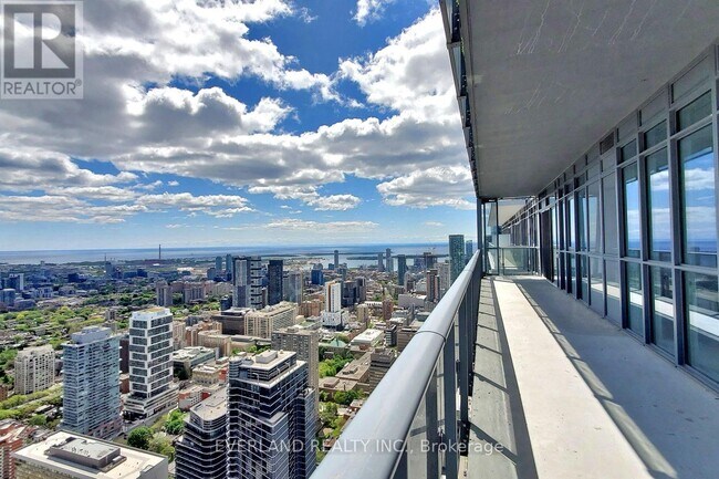 Building Photo - 7 Grenville St