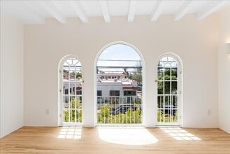 Building Photo - 800.5 N Edinburgh Ave